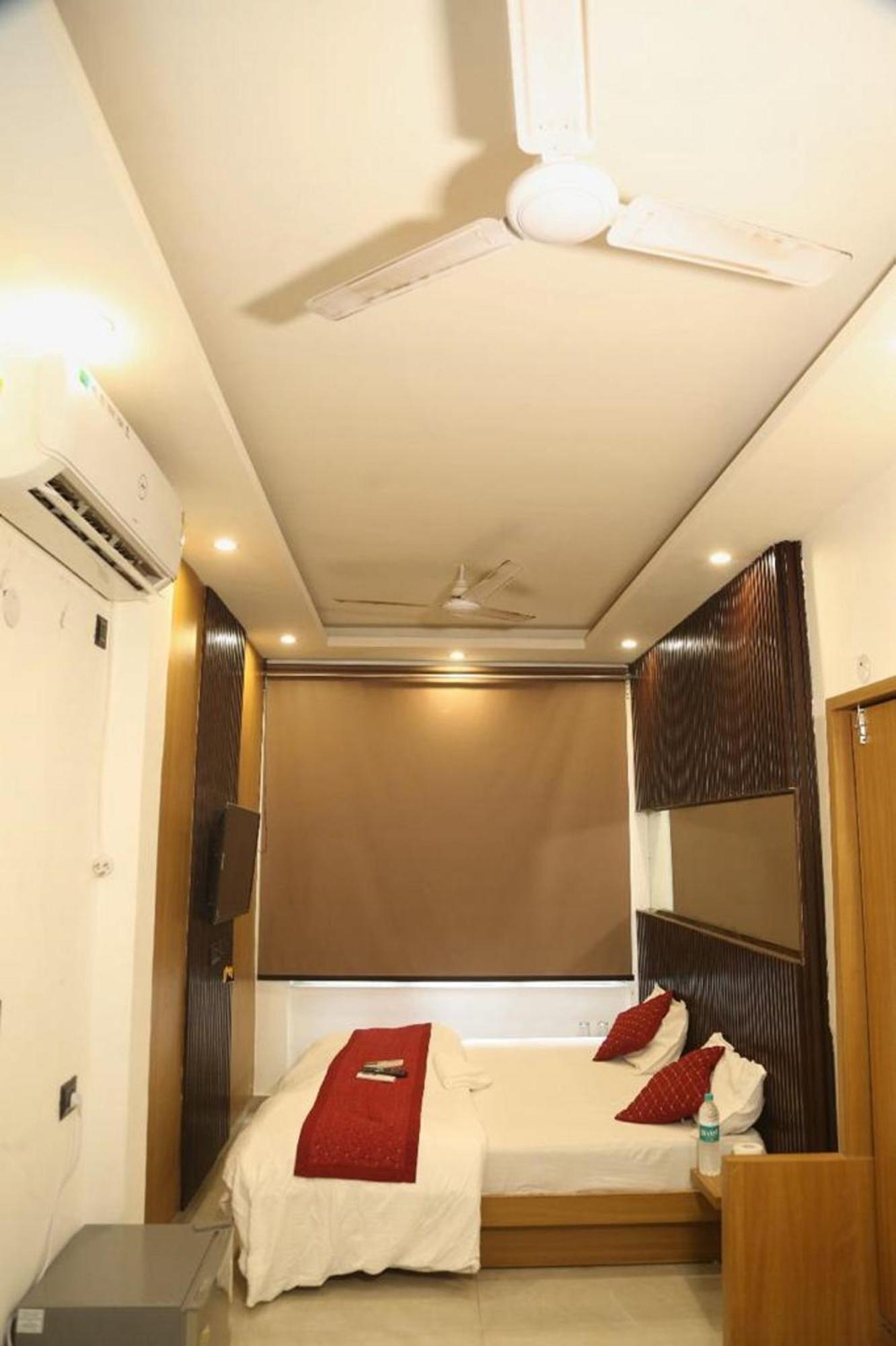 Bunk Hostel Delhi Best Backpacking Accommodation New Delhi Exterior photo