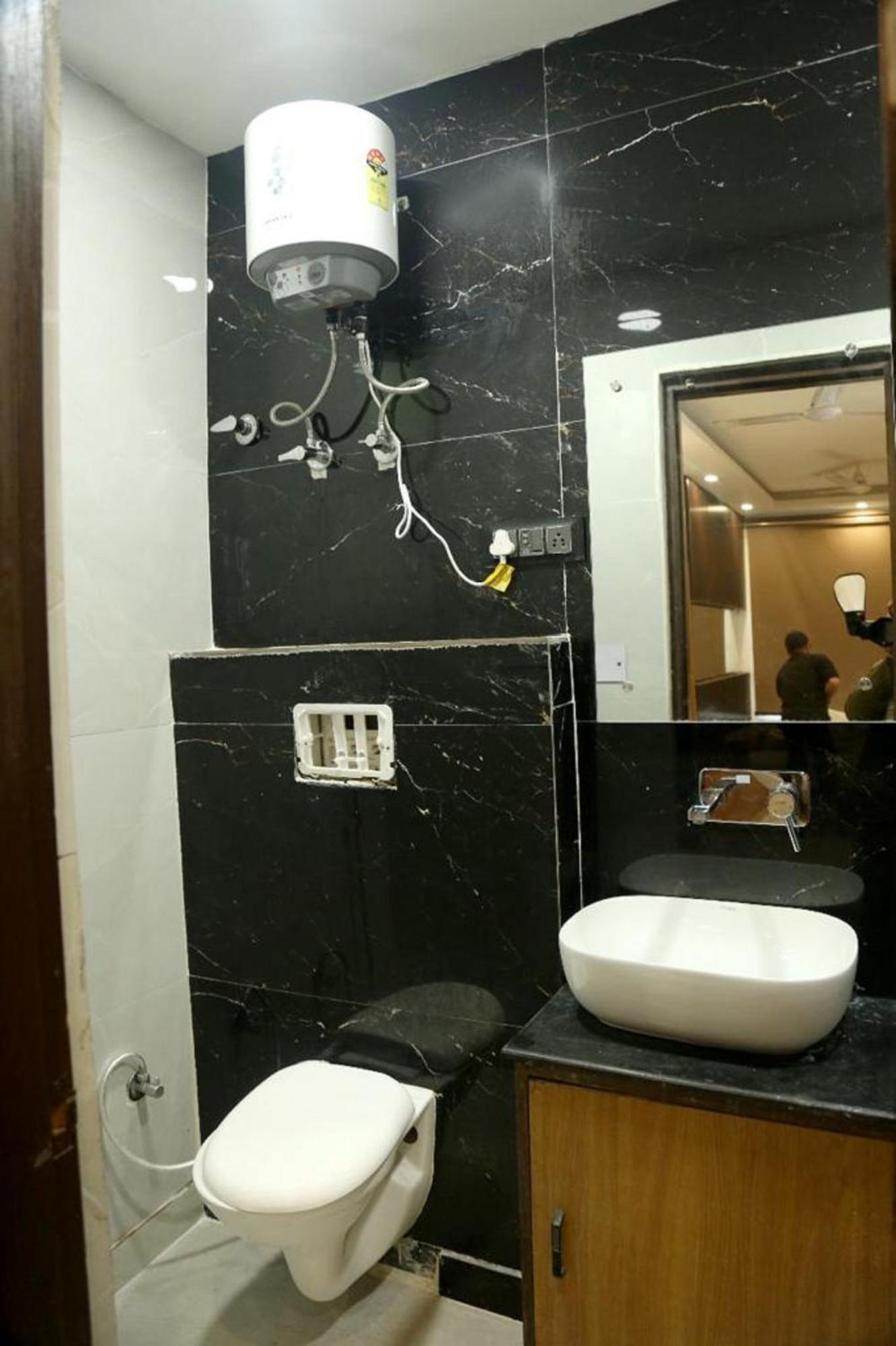 Bunk Hostel Delhi Best Backpacking Accommodation New Delhi Exterior photo